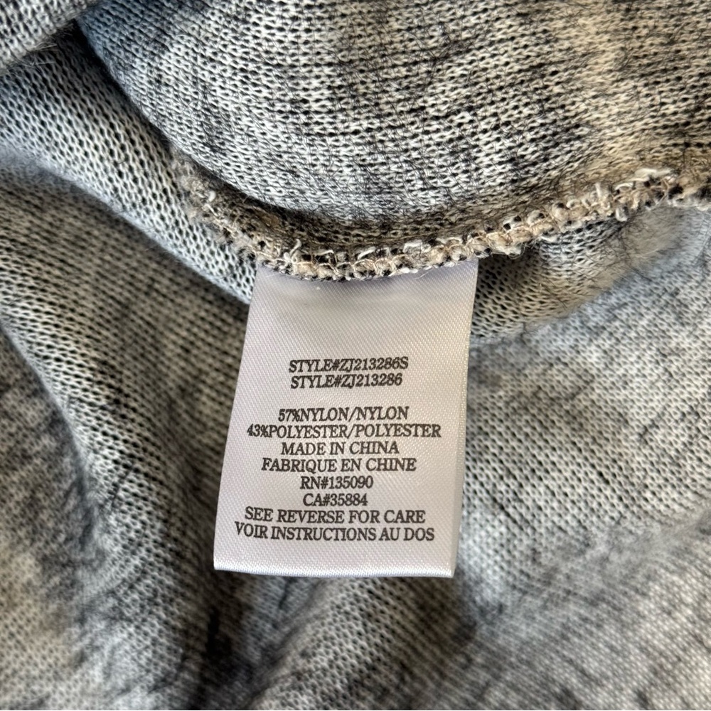 Z Supply Plaid Jacket in Gray and Black - Picture 6 of 9